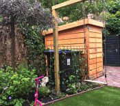 Tuinaanleg, harmonicadoek op pergola Overveen