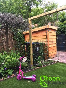 Tuinaanleg, harmonicadoek op pergola Overveen