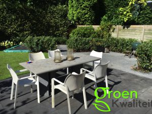 Tuinaanleg met overkapping in Heemstede