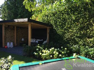 Tuinaanleg met overkapping in Heemstede
