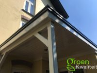 Tuinrenovatie - tuintimmerwerk - overkapping verbouwen in oude stijl